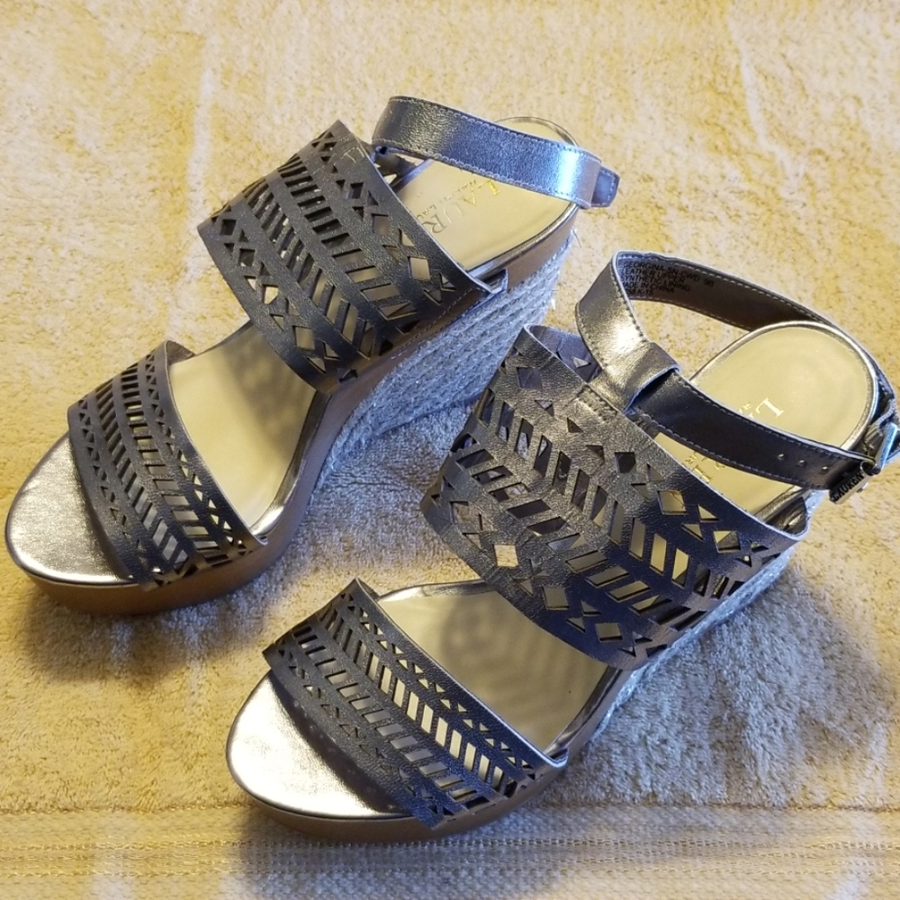 Sandal